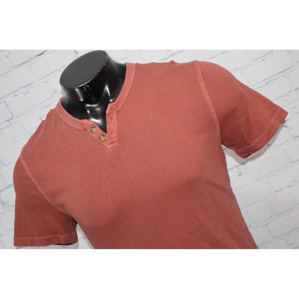 Lucky Brand Henley Mens Small Red Short Sleeve Cotton Casual Shirt